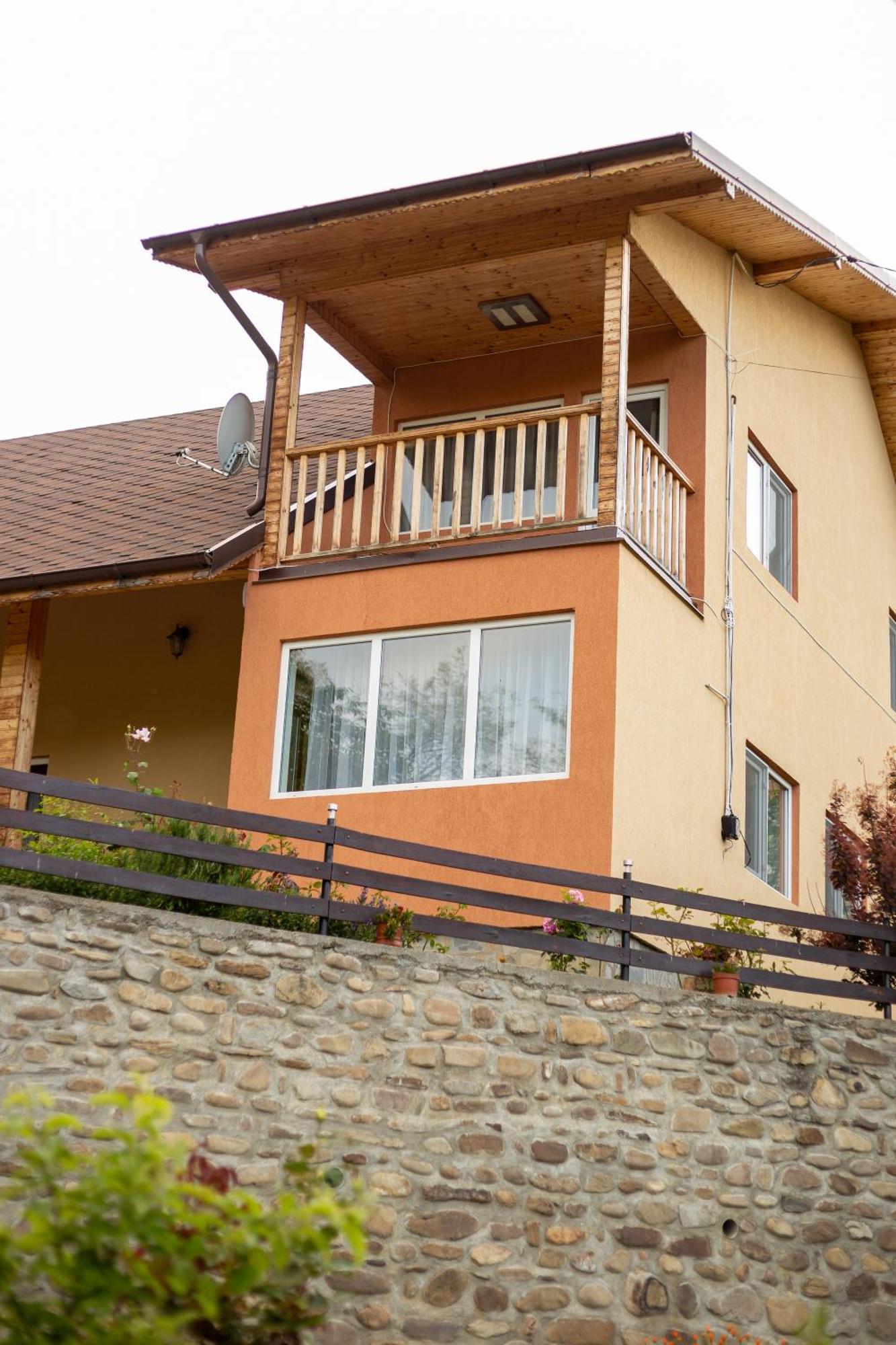 Casa Rumelia Paltineni Exteriér fotografie