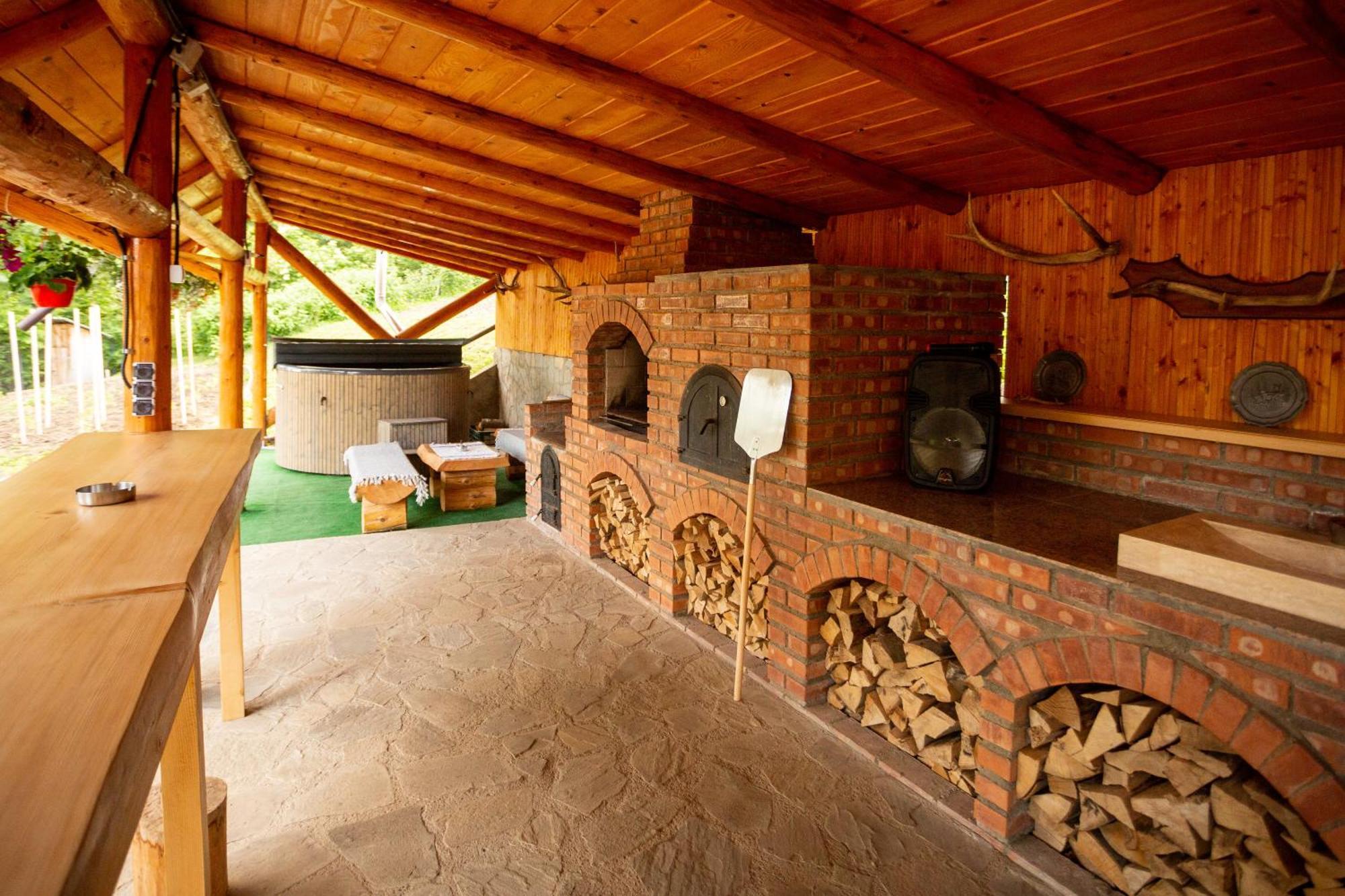 Casa Rumelia Paltineni Exteriér fotografie